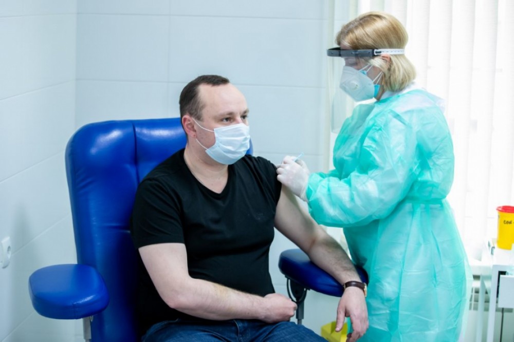 Deputații PSRM au ignorat vaccinul rusesc? Cu ce s-au imunizat socialiștii